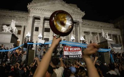Medidas de emergencia en Argentina truncan democracia y derechos humanos