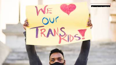 Virginia Occidental, Florida y Texas aprueban proyectos de ley que prohíben que jóvenes trans participen en competencias deportivas escolares