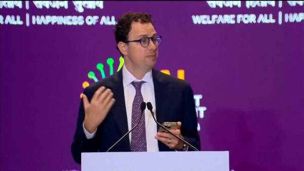 El director ejecutivo de Anthropic pide que se ralentice el desarrollo de la inteligencia artificial